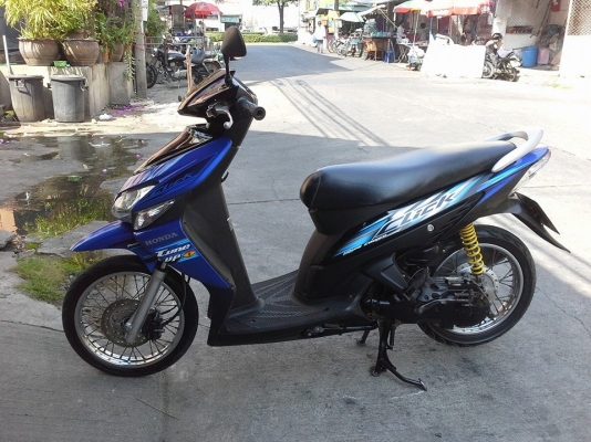 Click ปี 50 สีน้ำเงิน ชุดสีสด สวย เครื่องเดิม แน่นๆไม่เคยแกะ มีเล่ม เอกสารครบ โอนได้เลย รับรองซื้อแล้วไม่ผิดหวัง