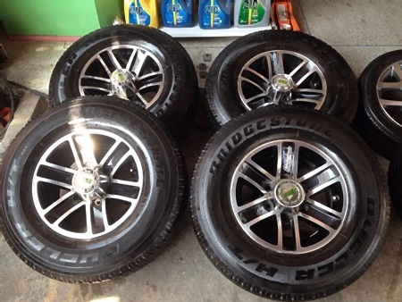เเม็กมือสอง ขอบ15 4x4 6รู139 กว้าง 7.5 ออฟ15 พร้อมยาง