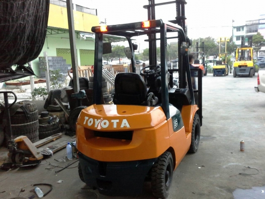 TOYOTA 7FD25 ขนาด2.5ตัน เสาสูง4เมตร เกียร์ออร์โต้ เครื่องยนต์ดีเซล1DZ2ยางตันใหม่4เส้น รับประกันเครื่องเกียร์3เดือน ราคาต่อรองได้ รถพร้อมใช้งานได้เลย