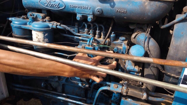 ขายรถไถ 6610 เสื้อลาย ผานใบ 6 กะ ใบดัน ไม่มีเล่มนะ