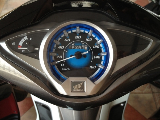 Wave125i รถบ้าน ใช้น้อย วิ่ง8000 ปี57 (ของแถม 4 รายการ)