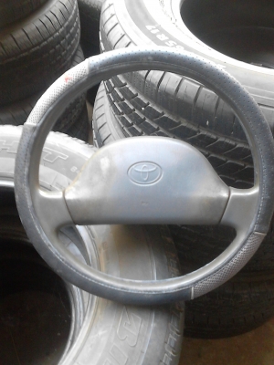 พวงมาลัย TOYOTA 3 ห่วง   TEL.081-427-3941