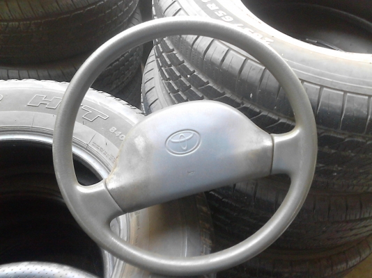 พวงมาลัย TOYOTA 3 ห่วง   TEL.081-427-3941