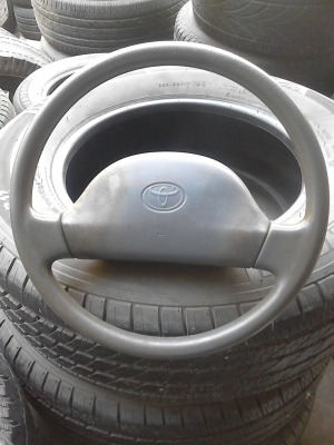 พวงมาลัย TOYOTA 3 ห่วง   TEL.081-427-3941