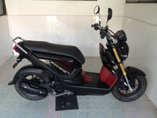Zoomer-x ตัวTOP วิ่ง5000 รถ9เดือน (ของแถม 4 รายการ)
