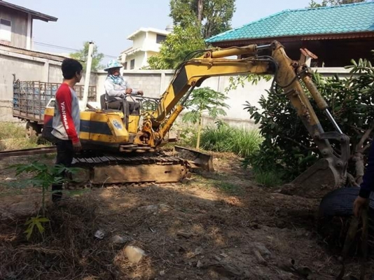 โคมัสสุ PC20-5 ใช้งานไดปรกติ..เครื่องดีปั้มดี..เอกสารอินวอย