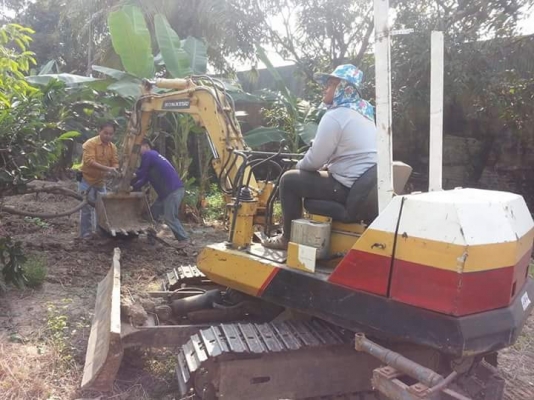 โคมัสสุ PC20-5 ใช้งานไดปรกติ..เครื่องดีปั้มดี..เอกสารอินวอย