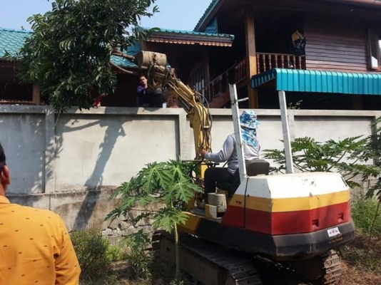 โคมัสสุ PC20-5 ใช้งานไดปรกติ..เครื่องดีปั้มดี..เอกสารอินวอย