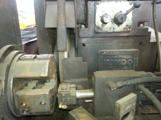 ขายเครื่องเจียร์ เครื่องเซาะร่องน้ำมัน เครื่องทำเกลียวและลบมุมราคา 50,000-100,000 บาท