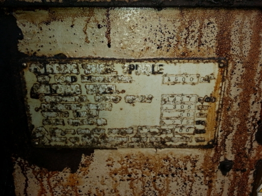 ขายเครื่องเจียร์ เครื่องเซาะร่องน้ำมัน เครื่องทำเกลียวและลบมุมราคา 50,000-100,000 บาท