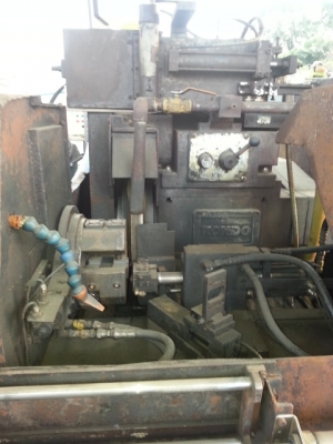 ขายเครื่องเจียร์ เครื่องเซาะร่องน้ำมัน เครื่องทำเกลียวและลบมุมราคา 50,000-100,000 บาท