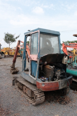 รถขุดเก่าไทย KUBOTA 20 UP บูมยาวหัวเก๋ง