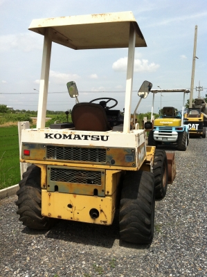 ขายรถตักล้อยางKOMATSU WA30 รุ่น2