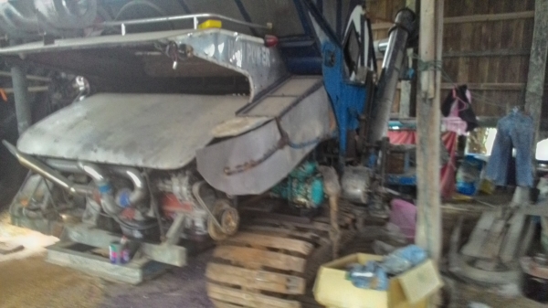 ขายรถเกี่ยวข้าวอุ้ม ขนาดกลาง ขายรถเกี่ยวข้าวอุ้ม ขนาดกลาง