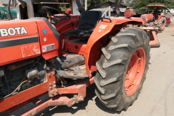 60,000 KUBOTA MAX M5000 663 ชั่วโมง