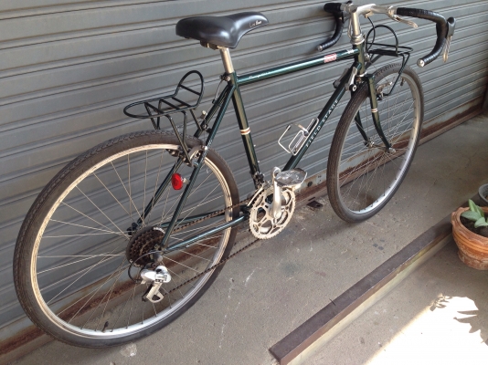 ขายจักรยานทัวริง Coleman สภาพสวย ปั่นดี พร้อมชุดเกียร์ Shimano มีตะแกงหน้า-หลังครบ เหมาะกับผู้ใช้ที่สูง 165-175cm. ขายจักรยานทัวริง Coleman สภาพสวย ปั่นดี พร้อมชุดเกียร์ Shimano มีตะแกงหน้า-หลังครบ เหมาะกับผู้ใช้ที่สูง 165-175cm.