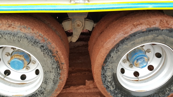 ขายรถพ่วง 22 ล้อ 2 เพลา แม่.ลูก กระบะเหล็กดั้ม HINO 320 ปี.ส ค .46  รถสวย ยางดี ราคาย้อมๆแค่ . 2050000 สนใจรีบจองด่วน