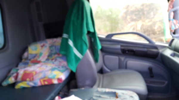 ขายรถพ่วง 22 ล้อ 2 เพลา แม่.ลูก กระบะเหล็กดั้ม HINO 320 ปี.ส ค .46  รถสวย ยางดี ราคาย้อมๆแค่ . 2050000 สนใจรีบจองด่วน