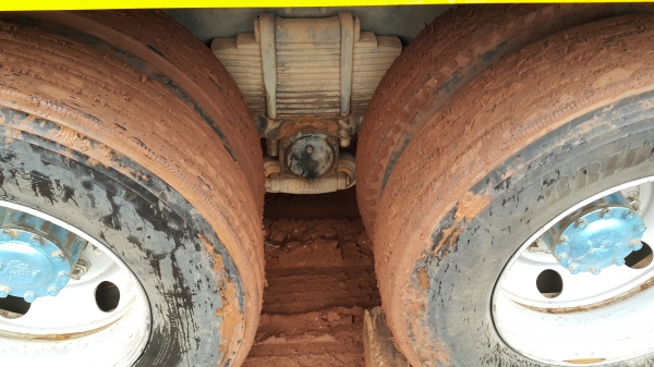 ขายรถพ่วง 22 ล้อ 2 เพลา แม่.ลูก กระบะเหล็กดั้ม HINO 320 ปี.ส ค .46  รถสวย ยางดี ราคาย้อมๆแค่ . 2050000 สนใจรีบจองด่วน