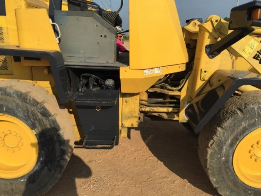 ขายรถตักล้อยาง KOMATSU WA80-3 สภาพสวยพร้อมใช้ นำเข้าจากญี่ปุ่น มีVDOการทำงานให้ชมครับ ขายรถตักล้อยาง KOMATSU WA80-3 สภาพสวยพร้อมใช้ นำเข้าจากญี่ปุ่น มีVDOการทำงานให้ชมครับ