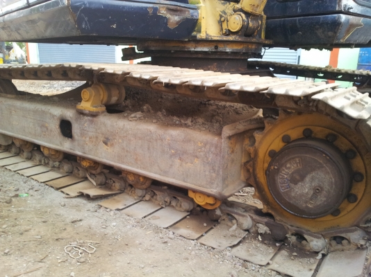 KOMATSU PC 60-5 KOMATSU PC 60-5