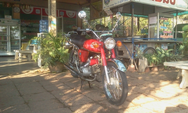 ขาย A100 เครื่องเดิมวิ่งดี ค่าตัว 12000 สนใจโทรสอบถามได้ครับ 089-8054390 โอ๋ ลพบุรี