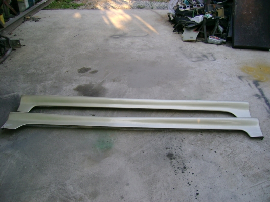 สเกิร์ตรอบคัน vios 03-06 สภาพดีไม่ได้ใช้ 1,800.-