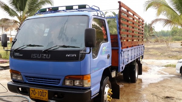 ขายNQR ยาว 4.3 เมตร Fหน้า-หลัง  ปี47