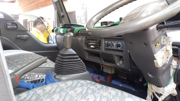 ขายNQR ยาว 4.3 เมตร Fหน้า-หลัง  ปี47