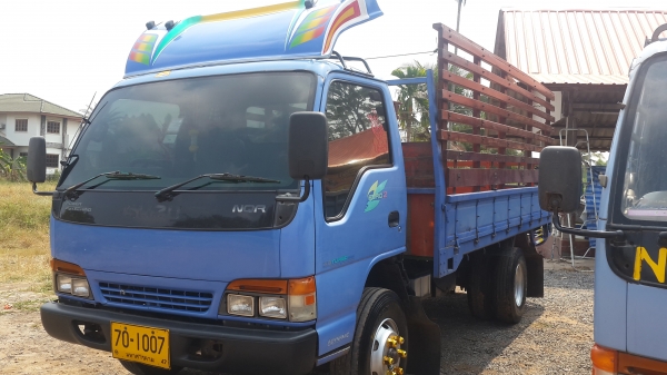 ขายNQR ยาว 4.3 เมตร Fหน้า-หลัง  ปี47