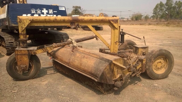 ขายด่วนรถไม้กวาดสภาพพร้อมใช้งานคับ ขายด่วนรถไม้กวาดสภาพพร้อมใช้งานคับ