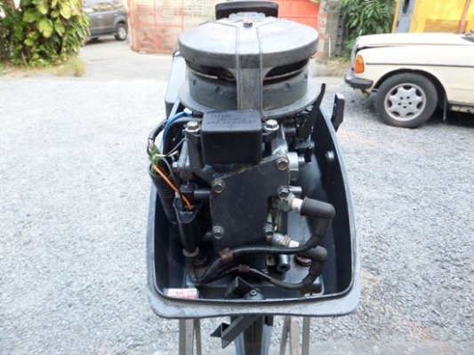 เครื่องเรือYAMAHA 8 แรง 2 จังหวะ สภาพสวยพร้อมใช้