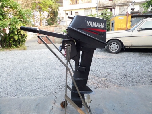 เครื่องเรือYAMAHA 8 แรง 2 จังหวะ สภาพสวยพร้อมใช้