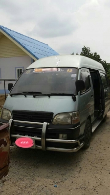 รถตู้หลังคาสูง รถตู้หลังคาสูง