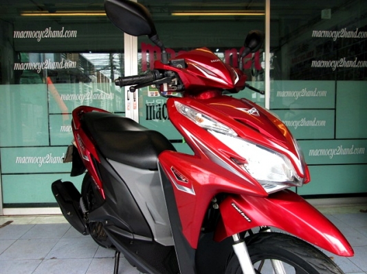 click 125 i สีแดง ตัวท๊อป ล้อแมกซ์ คอมบายเบลก รถเดือน มกราคม ปี 2556 ไมล์ 9 พันโล สภาพสวย ของแถม 2 รายการ 30900
