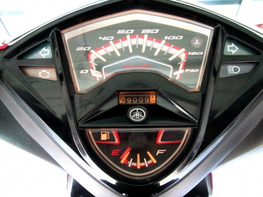 MIO 125 i MX ตัวท๊อป ล้อแมกซ์ สีแดง ขาว รถเดือน เมษายน ปี56 ไมล์ 9 พันโล  แถม 2 รายการ 27900