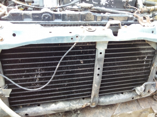 ขายแผงแอร์ซีวิค ท้าบแดง ราคา600บาท