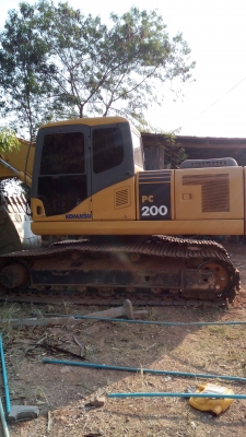 ขายโคมัสสุpc200-7 พร้อมใช้ทำงาน12,000ชั่วโมง