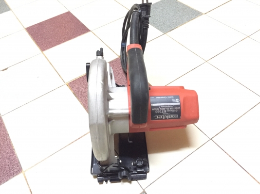 ขายเลื่อยวงเดือนผ่าไม้ขนาดใบ7นิ้วสภาพดียี่ห้อMaktecรุ่นMT583 ขายเลื่อยวงเดือนผ่าไม้ขนาดใบ7นิ้วสภาพดียี่ห้อMaktecรุ่นMT583