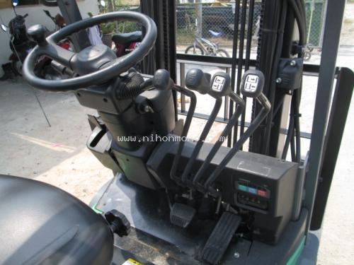 รถยกไฟฟ้า TOYOTA 7FBL10 รหัสสินค้า : 13001034 หรือเพิ่มเติมไดที่ www.nihonmono.com รถยกไฟฟ้า TOYOTA 7FBL10 รหัสสินค้า : 13001034 หรือเพิ่มเติมไดที่ www.nihonmono.com