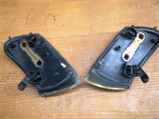 ไฟเลี้ยวae100