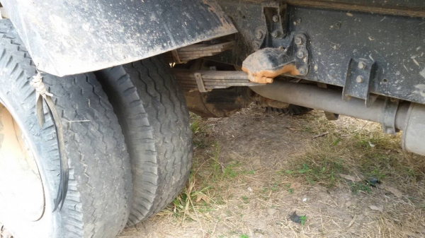 รถอีซูซุ 6 ล้อดั้ม FRR  210 แรงม้า.  ( รถวิ่ง 14x,xxx กว่า กม. )    สนใจติดต่อ  081 - 6079515