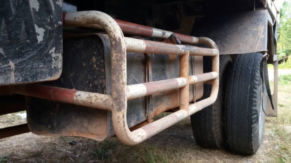 รถอีซูซุ 6 ล้อดั้ม FRR  210 แรงม้า.  ( รถวิ่ง 14x,xxx กว่า กม. )    สนใจติดต่อ  081 - 6079515