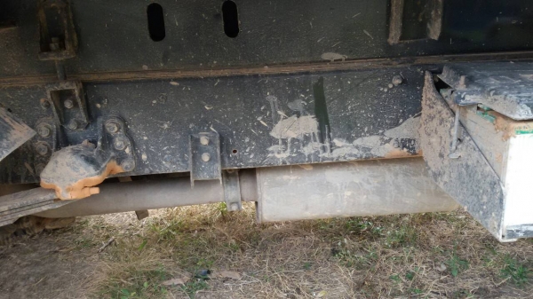 รถอีซูซุ 6 ล้อดั้ม FRR  210 แรงม้า.  ( รถวิ่ง 14x,xxx กว่า กม. )    สนใจติดต่อ  081 - 6079515