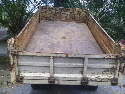 รถมิตซู 6 ล้อดั้ม  165 แรงม้า.  ( ติดเครน 4 ตัน. )   สนใจติดต่อ  081 - 6079515