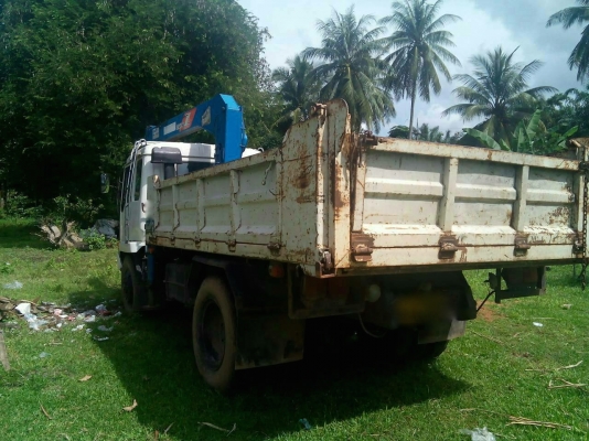 รถมิตซู 6 ล้อดั้ม  165 แรงม้า.  ( ติดเครน 4 ตัน. )   สนใจติดต่อ  081 - 6079515