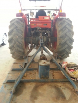 รถไถ KUBOTA  M9000. 2 เพลา.    ( รถทำงาน 5,xxx ชม. )    สนใจติดต่อ  081 - 6079515