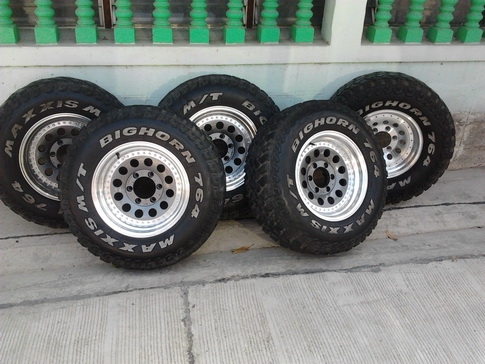 ล้อหยดนํ้า + BF KM2 สภาพสวยๆ 1ชุด ล้อหยดนํ้า + BF KM2 สภาพสวยๆ 1ชุด