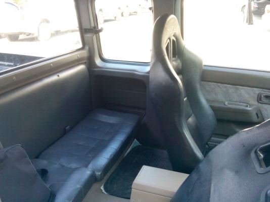 ฟรอนเทียร์ปี01สีขาวมุขสภาพสวยเครื่องเกียร์ดีไม่มีชนหนัก