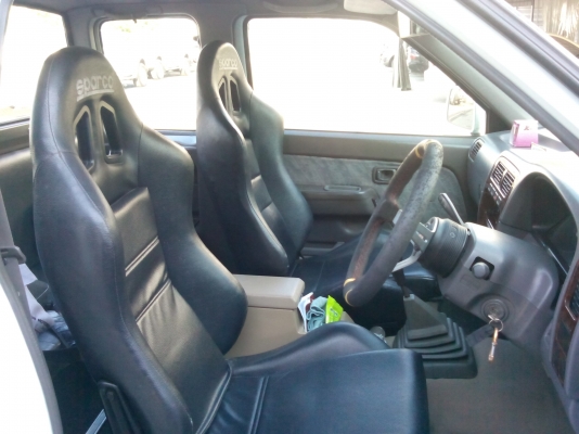 ฟรอนเทียร์ปี01สีขาวมุขสภาพสวยเครื่องเกียร์ดีไม่มีชนหนัก ฟรอนเทียร์ปี01สีขาวมุขสภาพสวยเครื่องเกียร์ดีไม่มีชนหนัก